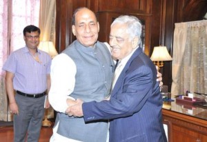 Minister Rajnath Singh asks Sayeed for Land for Kashmiri Pandits