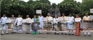BJP MPs protest at Parliament Complex