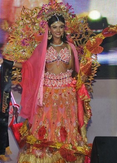 Sushrii Shreya Mishra shines at Miss United Continents 2015 - Odisha ...
