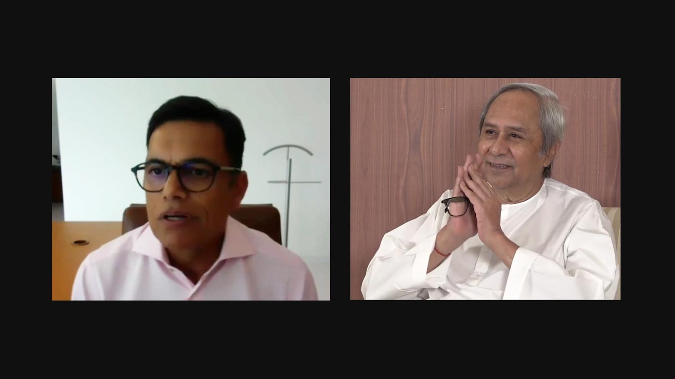Odisha CM Naveen Patnaik speaks to Sajjan Jindal MD JSW Group