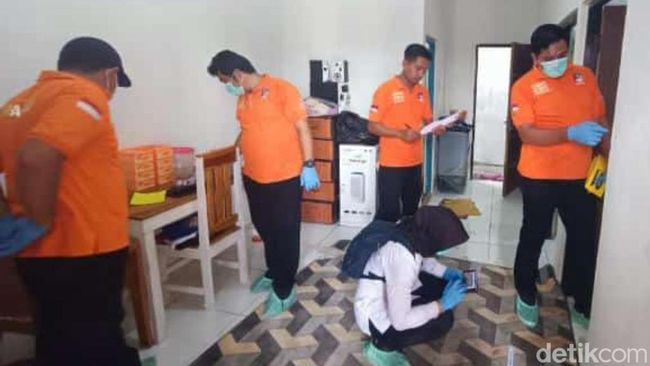 Pria Gresik Tewas Ditusuk