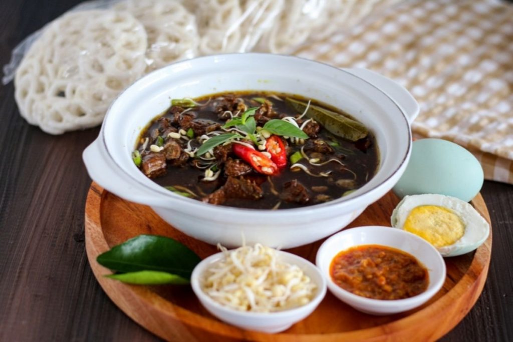 Rawon Surabaya: Menyajikan Sup Daging dengan Keluak Khas | Odisha News