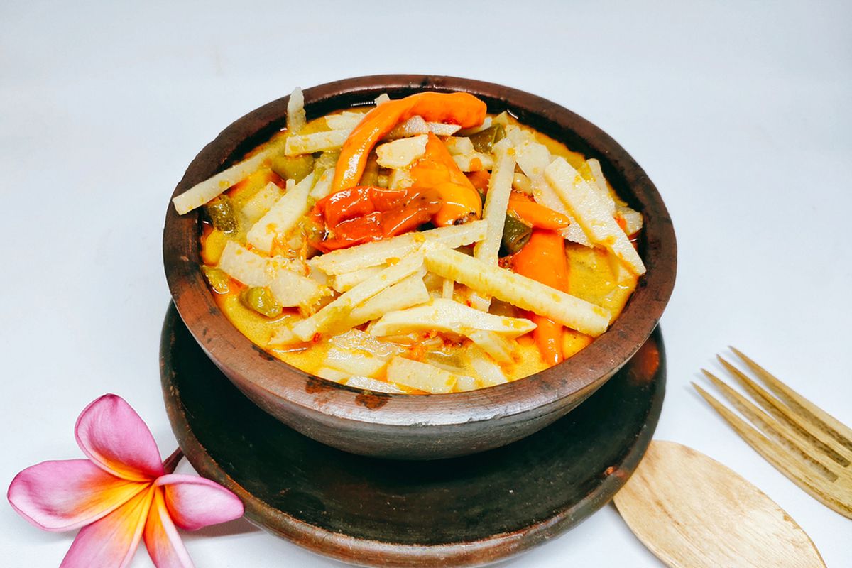 Sayur Rebung Pedas Santan: Perpaduan Gurih, Lembut, dan Nikmat di Lidah