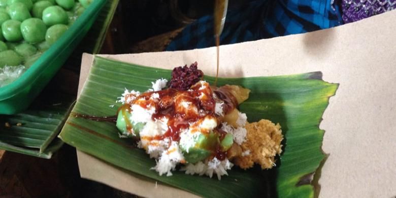 Lupis Ketan Daun Pisang