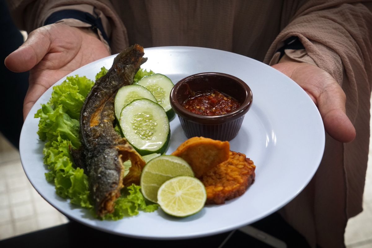 Pecel Lele Sambal Terasi