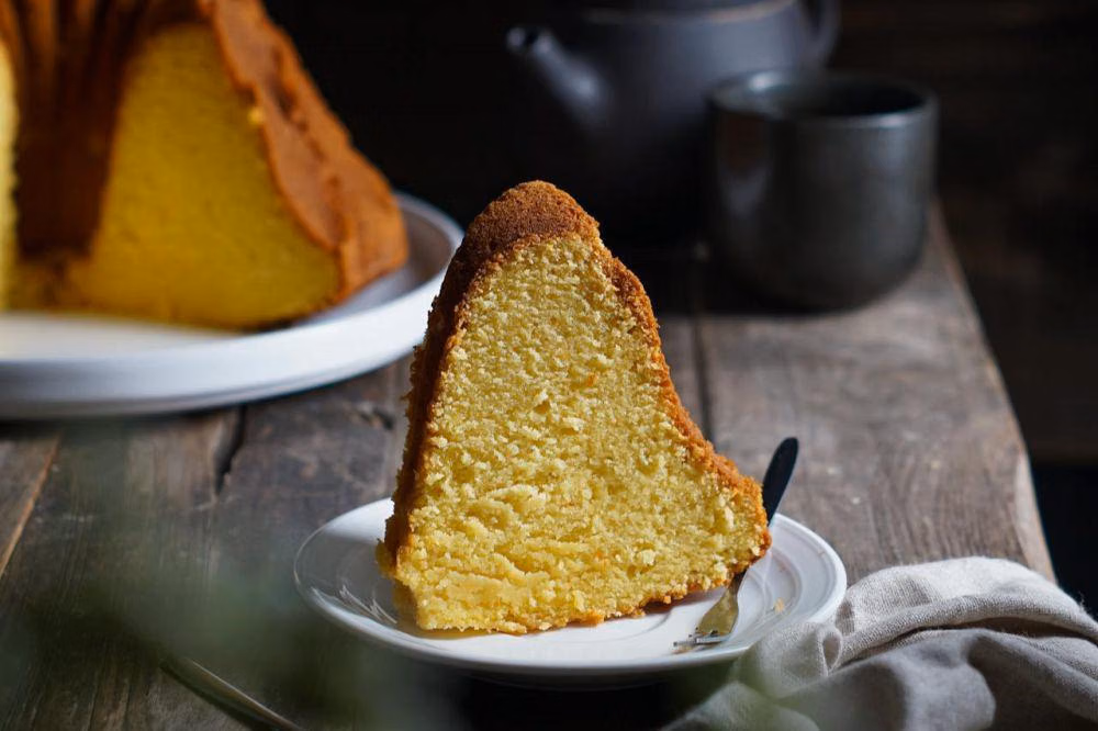 Bolu Panggang: Tips Menghasilkan Tekstur Lembut dan Moist