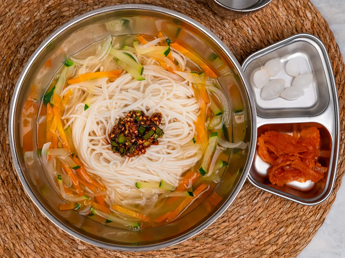 Janchi Guksu