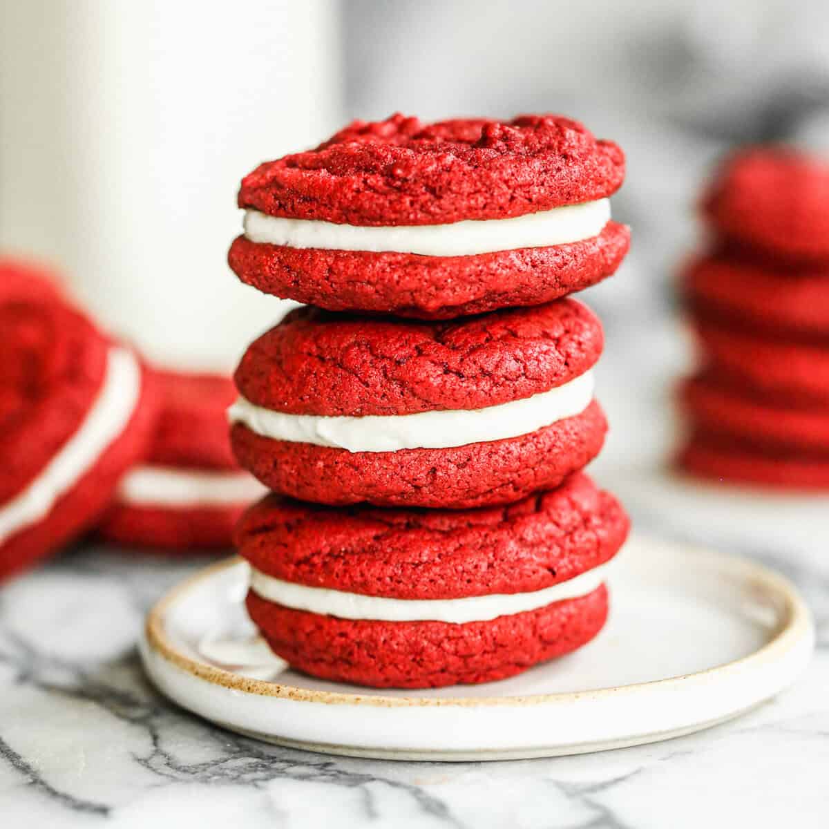 Red Velvet Sandwich Cookie